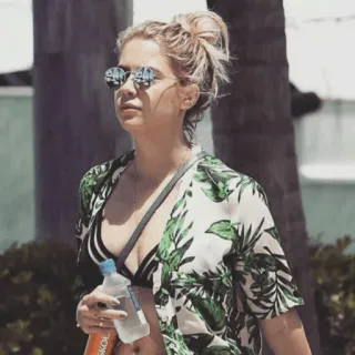 🍓 SKOL woman, sunglasses, bikini, tropical, beach, summer, water bottle telegram sticker