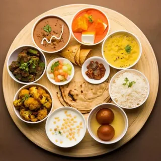 🍱 Essen, Indische Küche, Thali, Mahlzeit, Mittagessen, Abendessen, Vegetarisch, Curry, Reis, Dessert telegram sticker