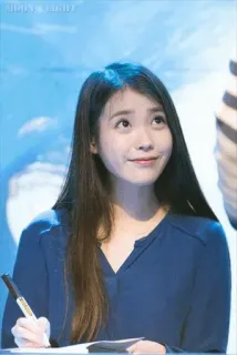 🦋 IU coréen, chanteur, actrice, célébrité, femme, portrait, souriant telegram sticker