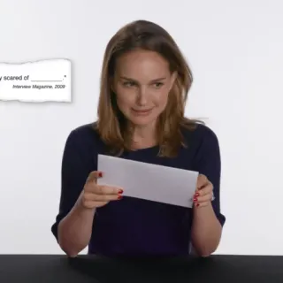 🍄 y scared of
Interview Magazine, 2009 entrevista, revista, Natalie Portman, assustado, citação telegram sticker