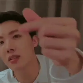 💜 coeur avec les doigts, K-Pop, Idole, Célébrité, Geste de la main telegram sticker