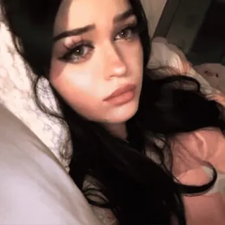 🧺 @wallgif girl, beauty, aesthetic, portrait, woman, fashion, makeup telegram sticker