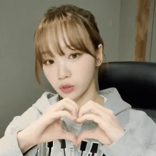 🛹 сердце, любовь, жест, корейский, женщина, девушка telegram sticker