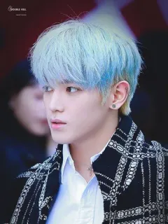 💮 DOUBLE KILL kpop, asiatico, capelli blu, moda, cantante, celebrità telegram sticker