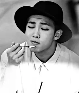 ⚫️ man, hat, eating, spoon, black and white, portrait telegram sticker