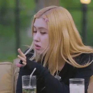 🪴 Rose K-Pop, Blackpink, Rosé, Koreanisch whatsapp sticker