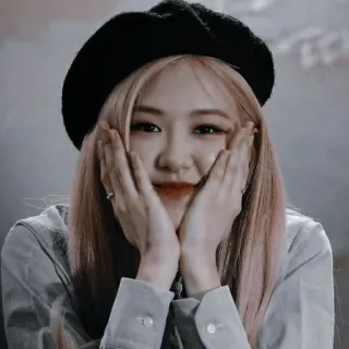 😁 Rose kpop, chanteur, rose, blackpink, personne, femme, béret telegram sticker