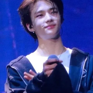 🍫 Hyunjin Kpop, Hyunjin, cantor, artista, idol whatsapp sticker