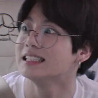 🐰 Jungkook jungkook, bts, kpop, 偶像, 歌手, 眼镜, 韩国流行 telegram sticker