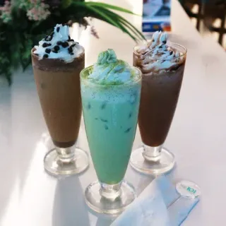 Minuman @MedeiaBeliardChannel :: @fStikBot whatsapp stickers
