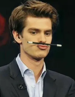 😚 Andrew Garfield andrew garfield, attore, bacchetta, divertente, ritratto whatsapp sticker