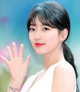 👋 Suzy Bae Suzy, Bae Suzy, actriz, coreana, celebridad, K-pop, cantante whatsapp sticker