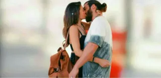 👭 kiss, couple, romance, love, relationships telegram sticker