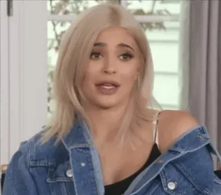 ☔ Kylie Jenner Kylie Jenner, Reality TV, Influencer, Trucco, Celebrità telegram sticker