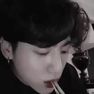 🎸 kpop, asian, person, idol, eating, food, black and white, singer telegram sticker