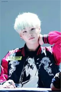 😐 Suga K-Pop, Chanteur, BTS, Min Yoongi, Idole, Pop coréenne telegram sticker