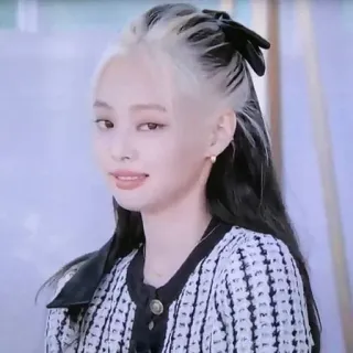 😏 Jennie kpop, jennie kim, singer, celebrity, blackpink telegram sticker