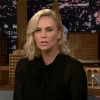 💣 Charlize Theron actriz, celebridad, mujer, persona, retrato, entretenimiento telegram sticker