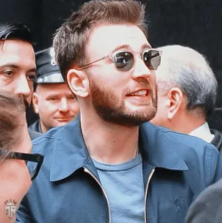 🇺🇸 Chris Evans 유명인, 배우, 남자, 선글라스, 수염, 인물사진 telegram sticker
