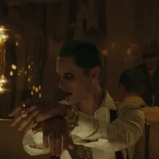 🔥 Joker злодей, Джокер, DC Comics, Джаред Лето, преступник, пистолет, преступление whatsapp sticker
