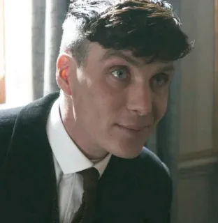 😏 Thomas Shelby Peaky Blinders Thomas Shelby, Peaky Blinders, Cillian Murphy, Schauspieler, Birmingham, Gangster, 1920er telegram sticker