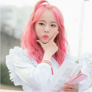✖️ kpop, 여자, 분홍머리, 아이돌, 귀여운 telegram sticker