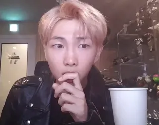 🤔 RM kpop, bts, music, portrait, celebrity telegram sticker