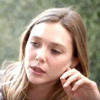 🌻 Elizabeth Olsen donna, attrice, ritratto, celebrità, persona, capelli biondi, viso, bella telegram sticker