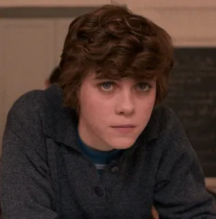 🌻 Sydney Novak I Am Not Okay With This Adolescente, Drama, Superpoderes, I Am Not Okay With This, Sydney Novak, Sophia Lillis telegram sticker