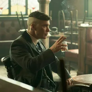 👌 Thomas Shelby Peaky Blinders Mann, Rauchen, Trinken, Cillian Murphy, Peaky Blinders, Charakter telegram sticker
