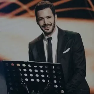 📑 man, suit, tie, portrait, smiling, actor telegram sticker