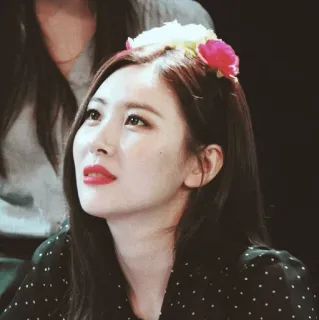 🗞 coreana, actriz, cantante, flores, bonita, mujer, linda telegram sticker