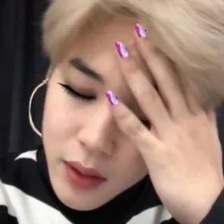 bts with acrylic nails || @MIDNIGHTVOICE telegram stickers