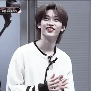 🕷 라운드 <NO LIMIT>
- 후엠 헤이즈라인 kpop, cantor, ídolo, asiático, homem, sorriso, feliz telegram sticker