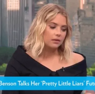 🥟 Ashley Benson Pretty Little Liars Benson Talks Her 'Pretty Little Liars' Fute 俳優, インタビュー, テレビ, 有名人, エンタメ, 女性 telegram sticker
