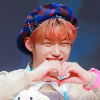❤ kpop, idol, heart, cute, person, portrait telegram sticker