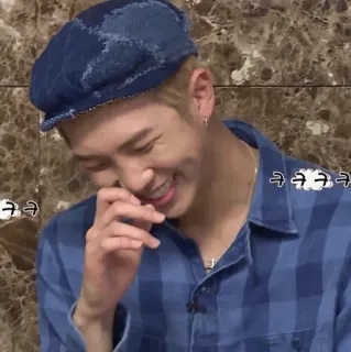 💭 ㅋㅋㅋㅋ laughing, smiling, korean, person, hat, happy, facial expression telegram sticker
