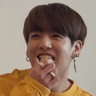 🎋 person, eating, food, kpop, man, smiling telegram sticker
