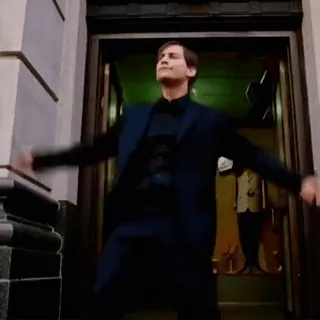 🕺 Peter Parker Spider-Man 3 spider-man, peter parker, tobey maguire, danse, costume noir, mème whatsapp sticker