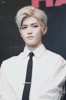 🕸 kpop, idol, portrait, man, fashion, style, person telegram sticker