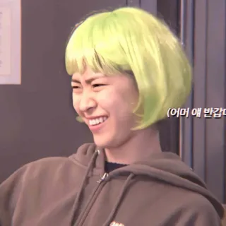 🪐 어머 애 반갑다 woman, person, smiling, green hair, hoodie whatsapp sticker