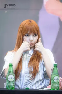 🍁 Lisa kpop, cantante, celebrità, pollice su, donna, musica telegram sticker