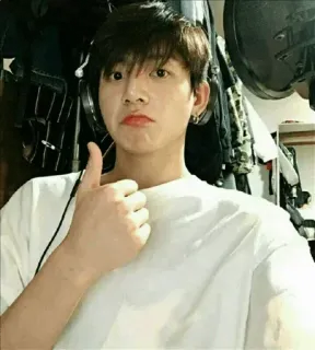 👍 kpop, masculino, retrato, polegar para cima, pessoa, asiático whatsapp sticker