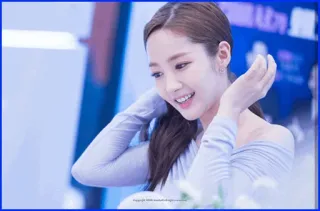 🗺 Park Min-young 韩国女演员, 女演员, 肖像, 女人, 名人, 韩国 telegram sticker
