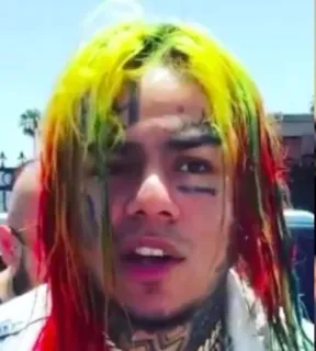 😕 6ix9ine rapper, músico, artista, 6ix9ine, cabelo colorido telegram sticker