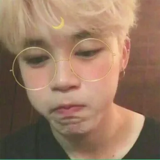 🤢 person, portrait, asian, cute, moon, glasses, filter telegram sticker