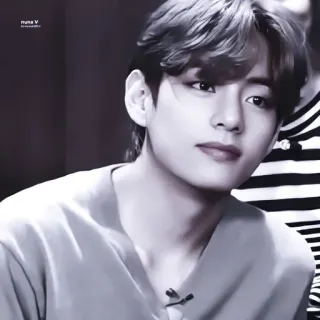 🎟 V nuna V kpop, v, bts, piosenkarz, koreański, idol telegram sticker
