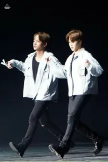 🎭 K-pop, BTS, Koreaanse pop, Artiesten, Muziek, Dans, Entertainment telegram sticker