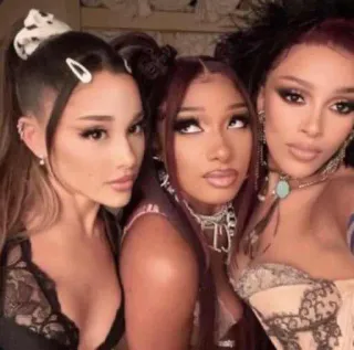 🌟 frauen, prominente, porträt, gruppenfoto whatsapp sticker