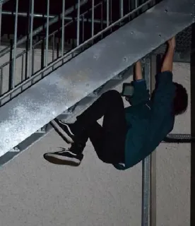 🙄 Parkour, Escadas, Pendurado, Urbano, Pessoa, Aventura telegram sticker